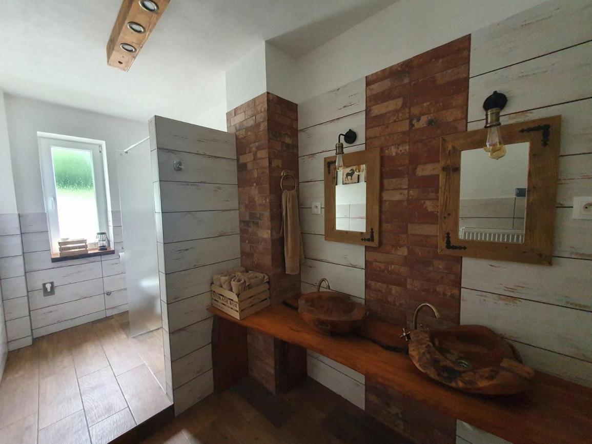 Apartmanovy Dom Adas Prosiek ภายนอก รูปภาพ