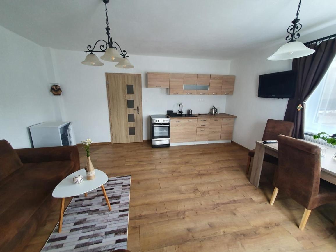 Apartmanovy Dom Adas Prosiek ภายนอก รูปภาพ